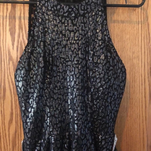 Dress - Picture 3 of 4